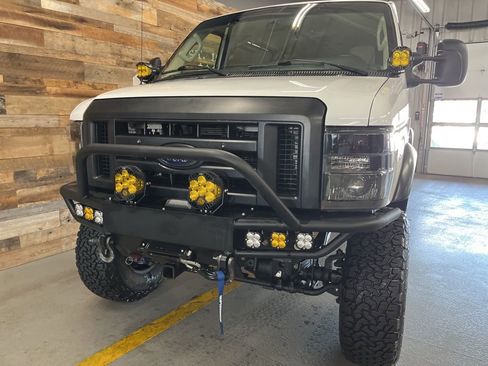 Used 2009 Ford E-350 and Econoline 350 XL image 9