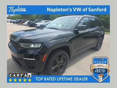 Used 2023 Jeep Grand Cherokee Limited w/ Black Appearance Package