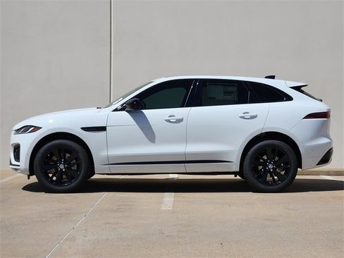 Used 2026 Jaguar F-PACE R-Dynamic S image 4