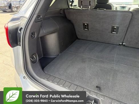 Used 2019 Chevrolet Equinox LS w/ LS Convenience Package FWD image 29