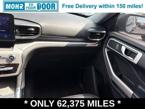 Used 2022 Ford Explorer XLT w/ Equipment Group 202A AWD/4WD image 29