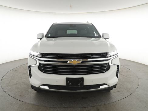 Used 2023 Chevrolet Tahoe LT w/ Luxury Package image 2