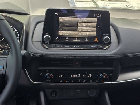 New 2026 Nissan Rogue SV FWD image 15