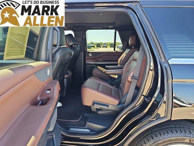 Used 2025 Lincoln Navigator Reserve AWD/4WD image 26