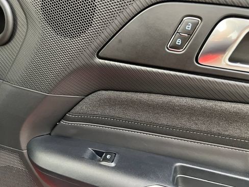 Used 2025 Ford Mustang Coupe RWD image 23