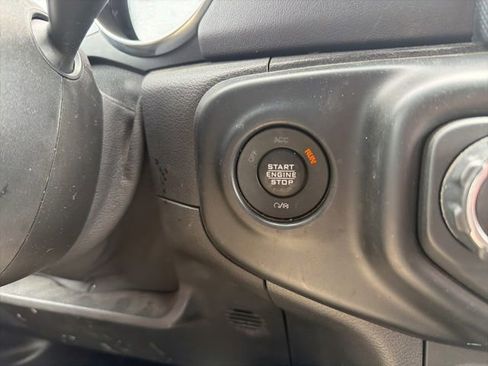 Used 2021 Jeep Wrangler Unlimited Sahara w/ Cold Weather Group AWD/4WD image 37