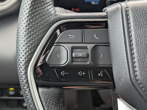 Used 2023 Toyota Tundra Platinum AWD/4WD image 15