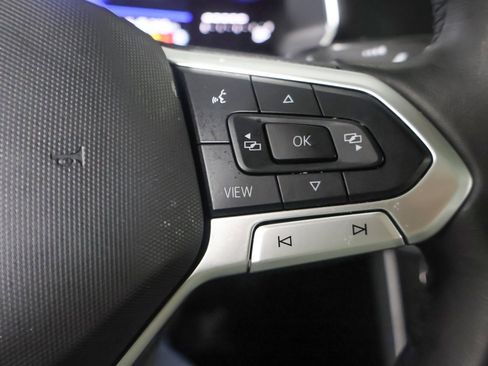 Used 2023 Volkswagen Jetta SE w/ Panoramic Sunroof Package image 37