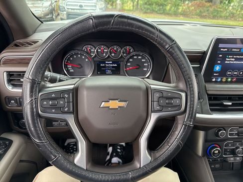 Used 2021 Chevrolet Tahoe LT w/ LT Signature Package image 30