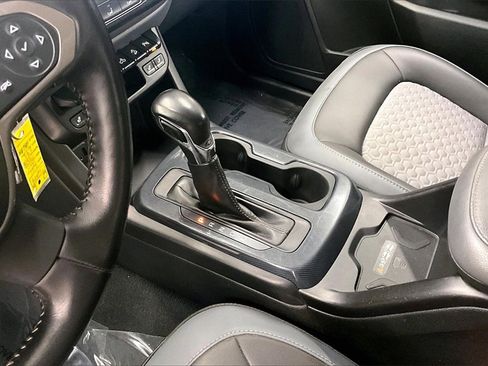 Used 2022 Chevrolet Colorado Z71 image 16