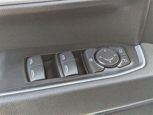 Used 2025 Chevrolet Silverado 2500 LT w/ Convenience Package image 24