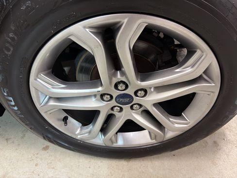 Used 2016 Ford Edge Titanium w/ Equipment Group 301A image 34