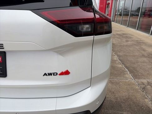 New 2026 Nissan Rogue Rock Creek image 4