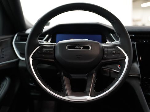 New 2025 Jeep Grand Cherokee L Limited image 20