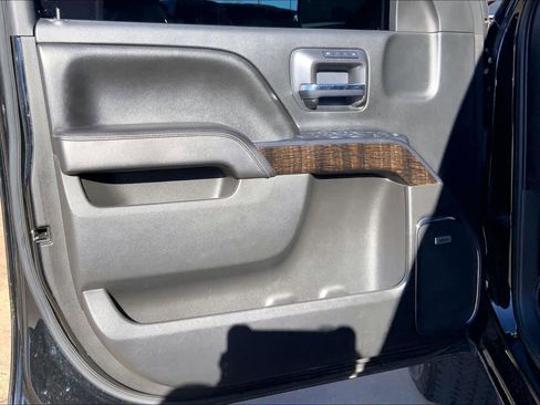 Used 2016 GMC Sierra 1500 Denali w/ Enhanced Driver Alert Package image 20