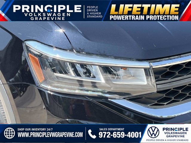 Used 2022 Volkswagen Taos SE FWD image 7