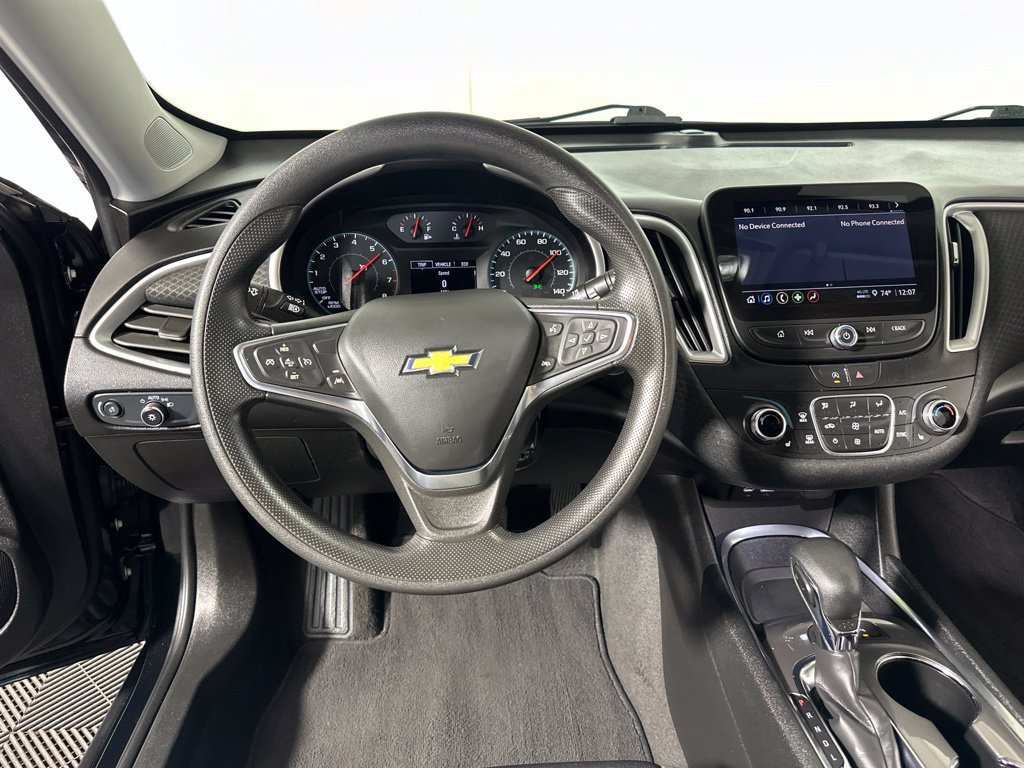 Used 2024 Chevrolet Malibu LT FWD image 12