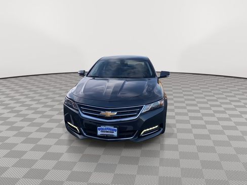 Used 2019 Chevrolet Impala LT image 2