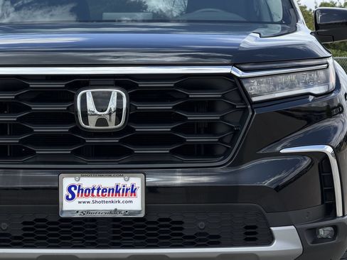 Used 2024 Honda Pilot EX-L image 8