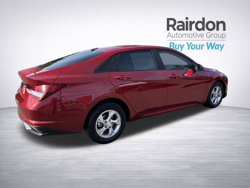 Used 2022 Hyundai Elantra SE FWD image 7