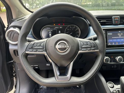 Used 2025 Nissan Versa SV FWD image 25