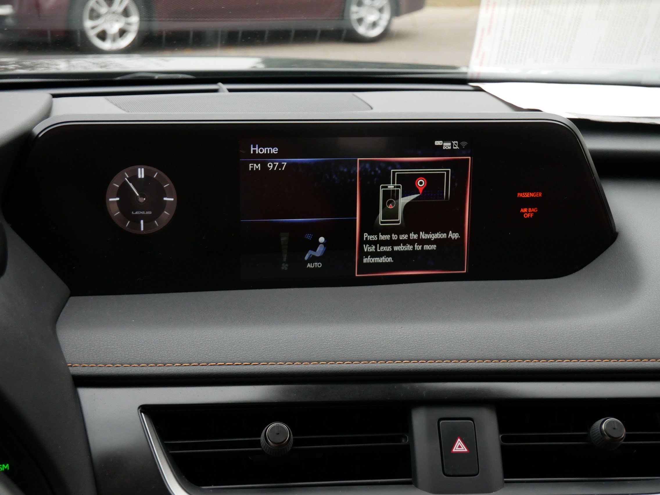 Used 2022 Lexus UX 200 w/ Accessory Package (Z2) FWD image 22