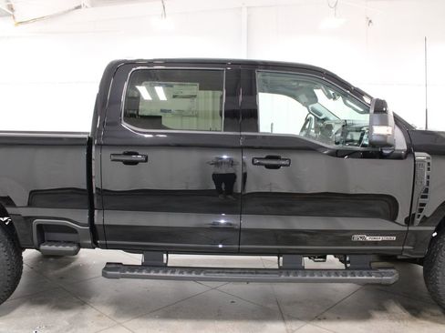 New 2026 Ford F250 Lariat w/ Black Appearance Package image 10