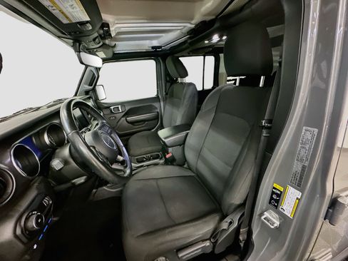 Used 2023 Jeep Wrangler Unlimited w/ Cold Weather Group AWD/4WD image 13