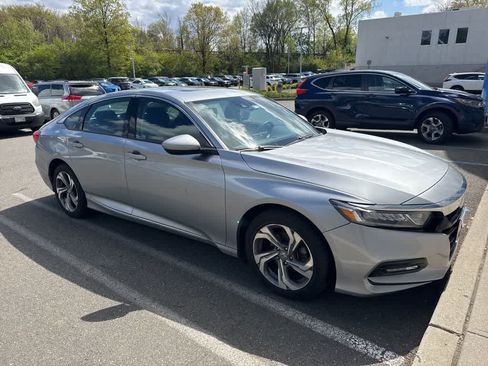 Used 2019 Honda Accord EX image 11