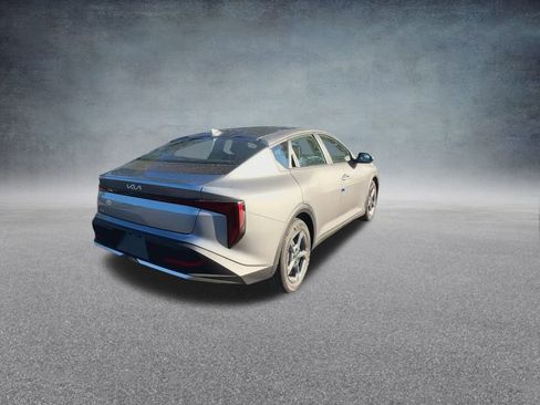 New 2025 Kia K4 LXS image 22