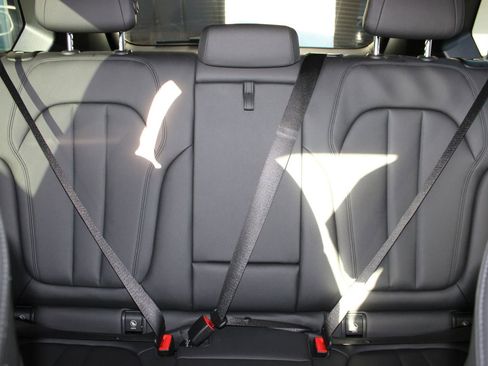 Used 2022 BMW X5 sDrive40i w/ Premium Package image 29