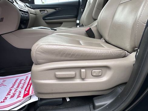 Used 2020 Honda Pilot Elite image 14