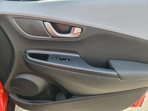 Used 2019 Hyundai Kona Ultimate FWD image 24