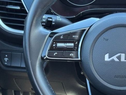 Used 2023 Kia Seltos S w/ Navigation Package image 25