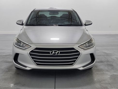 Used 2018 Hyundai Elantra SEL image 3
