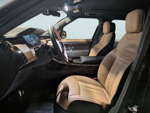 New 2026 Land Rover Range Rover Sport Dynamic SE AWD/4WD image 13