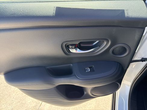 Certified 2024 Honda HR-V EX-L image 23