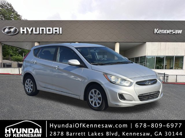 Used 2012 Hyundai Accent GS FWD image 1