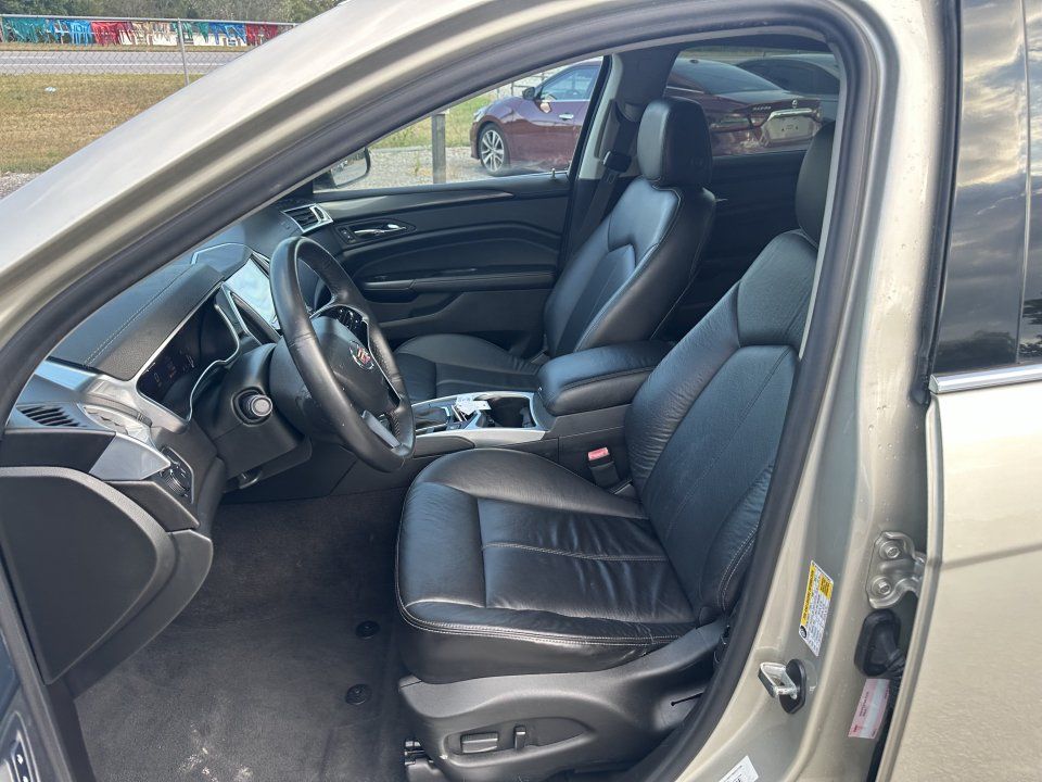 Used 2015 Cadillac SRX FWD image 14