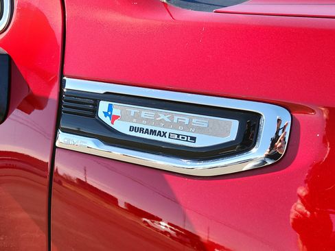 Used 2023 GMC Sierra 1500 SLT image 7