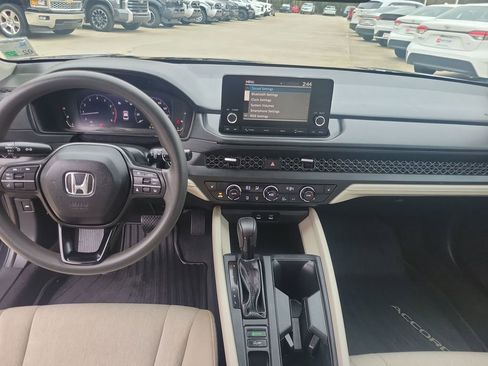 Used 2024 Honda Accord EX image 20