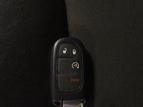 Used 2022 Jeep Cherokee Trailhawk w/ Trailer Tow Group image 32