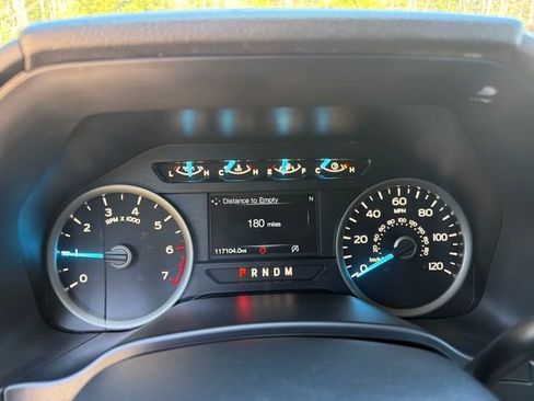 Used 2020 Ford F150 XLT w/ Equipment Group 302A Luxury AWD/4WD image 16