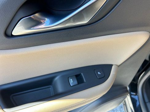 Used 2019 Chevrolet Blazer Premier w/ Sun and Wheels Package image 34