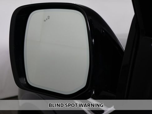 Used 2024 Nissan Armada Platinum w/ Captain's Chairs Package image 7