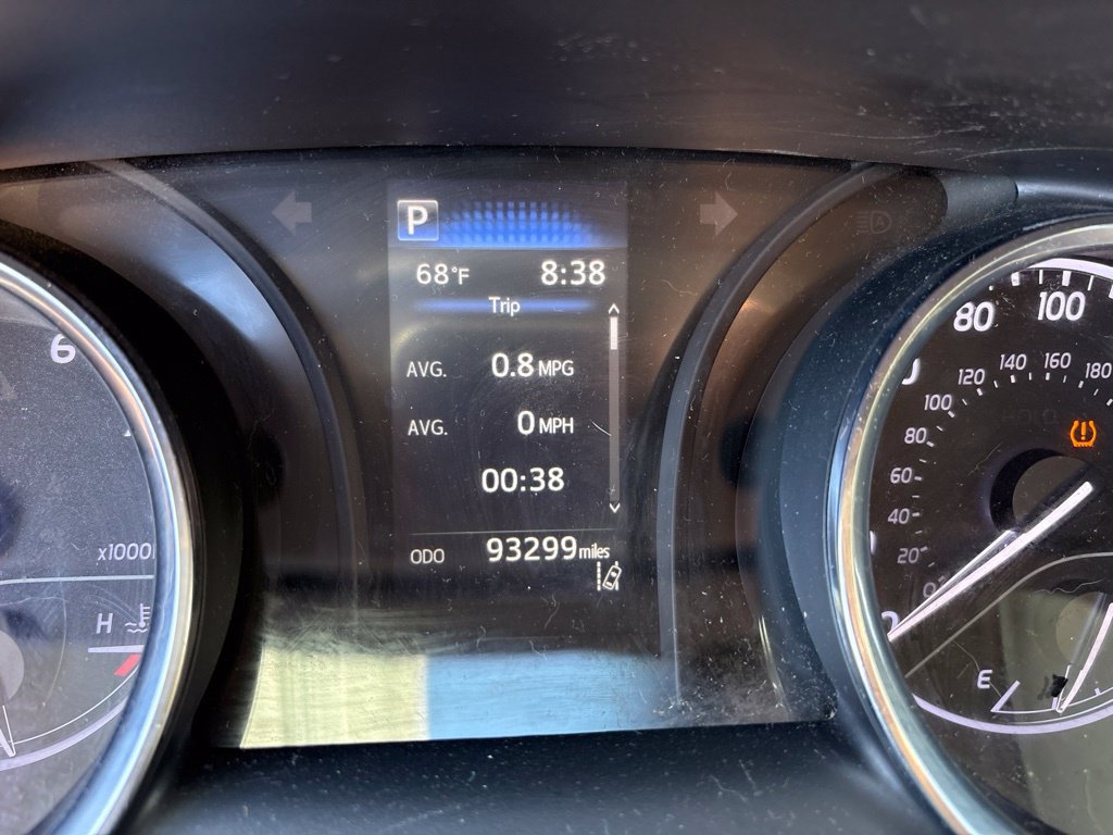 Used 2020 Toyota Camry LE FWD image 26