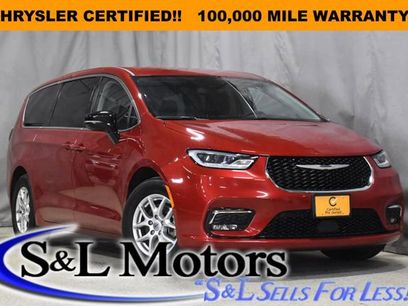 Certified 2024 Chrysler Pacifica Touring-L