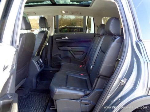 Used 2018 Volkswagen Atlas SEL image 18