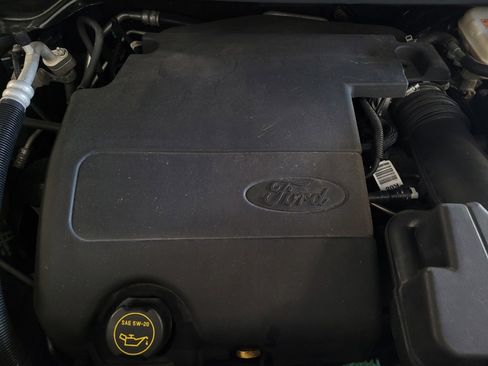 Used 2017 Ford Explorer XLT w/ Equipment Group 202A image 30