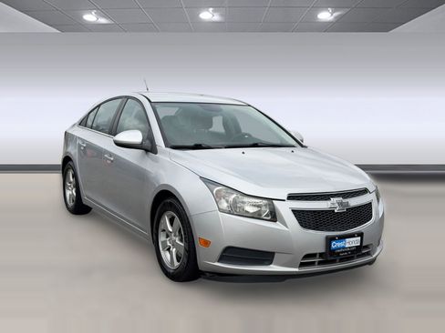Used 2014 Chevrolet Cruze LT image 7